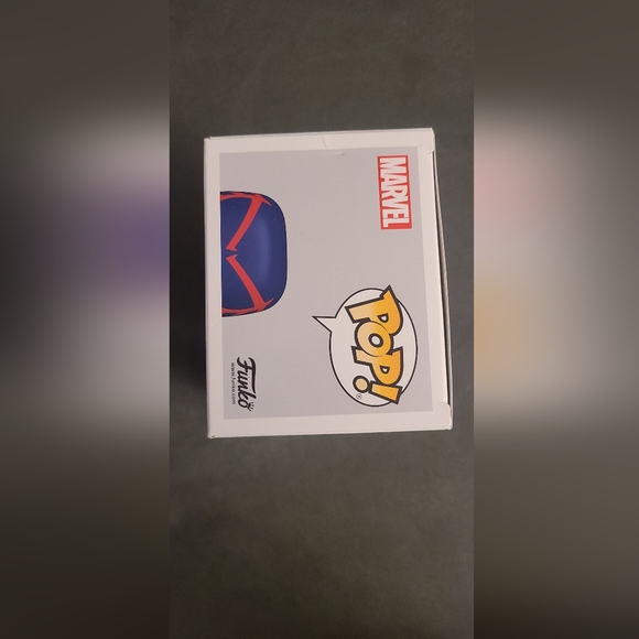 #761 Spider-man 2099 Funko Pop! Marvel (2021 Spring Convention Limited Edition) - Picture 5 of 6